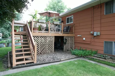 Exterior - 1002 12th Ave SE, Saint Cloud, MN 56304 photo 6 of 8