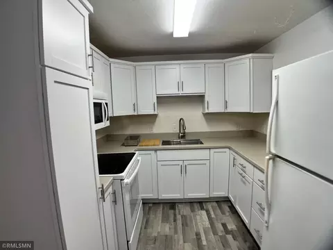 Kitchen - 1002 12th Ave SE, Saint Cloud, MN 56304 photo 1 of 1