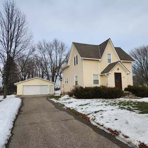 508 Dupont Ave NE, Renville, MN 56284