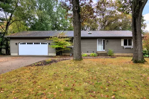 2920 Plum Tree Cir N, Menomonie, WI 54751