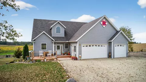 5234 SE 74th Ave, Claremont, MN 55924