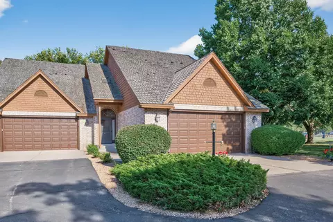 1201 Golf Course Rd #201, Monticello, MN 55362