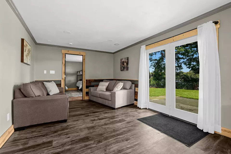 Living - 25578 Pelican Ln, Winona, MN 55987 photo 5 of 5