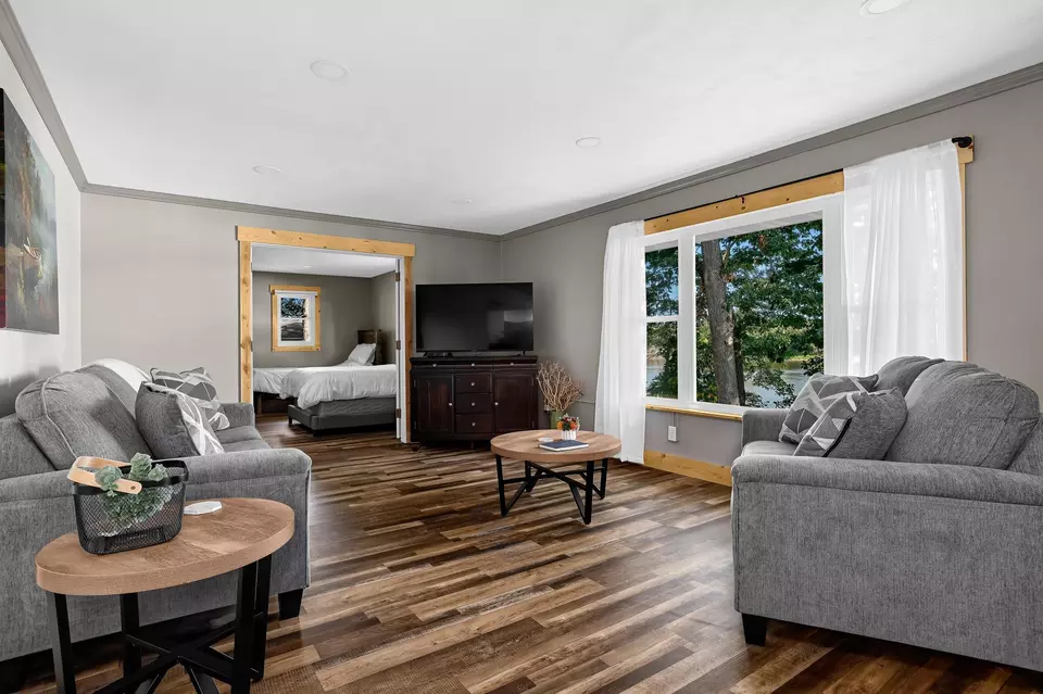 Living - 25578 Pelican Ln, Winona, MN 55987 photo 1 of 5