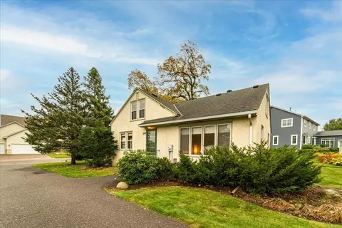 928 Heron Ave N, Oakdale, MN 55128