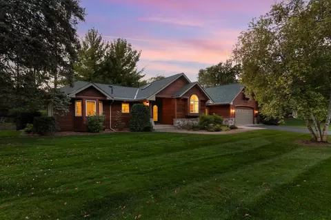 5910 Minnetonka Dr, Shorewood, MN 55331