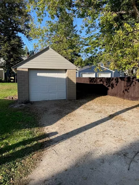 725 2nd St NW, Faribault, MN 55021 photo 16