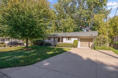 2517 36th Ave NE, Saint Anthony, MN 55418