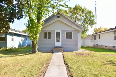 910 35th Ave N, Saint Cloud, MN 56303 photo 3