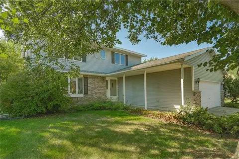 4412 Newcastle Ln NW, Rochester, MN 55901