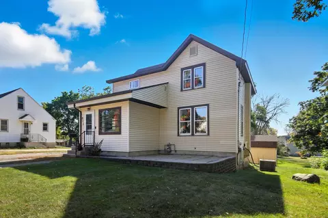 611 NE Mineral Sp Rd, Owatonna, MN 55060