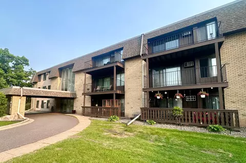 3421 Kent St #607, Shoreview, MN 55126