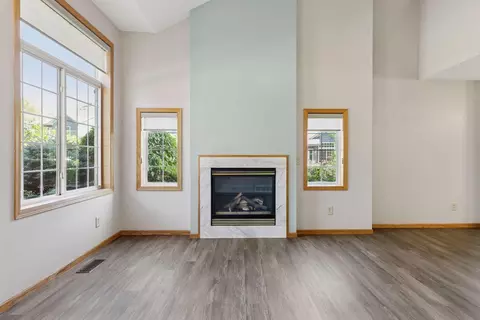 Living - 2098 Willow Cir, Centerville, MN 55038 photo 4 of 8