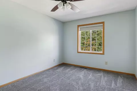 Bedroom - 2098 Willow Cir, Centerville, MN 55038 photo 2 of 6