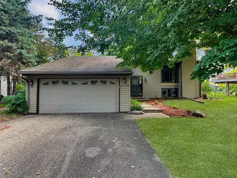 3158 Quarry Ct, Eagan, MN 55121