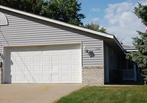 5645 Wisconsin Ave N, New Hope, MN 55428