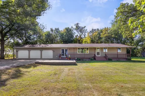 16869 220th St, Hutchinson, MN 55350