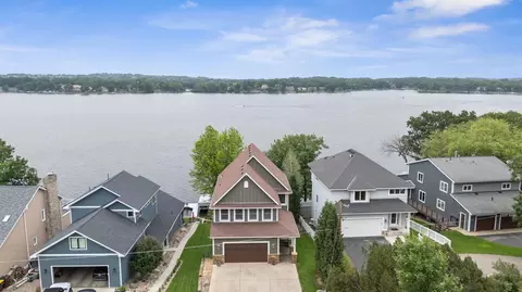3856 Green Heights Trl SW, Prior Lake, MN 55372
