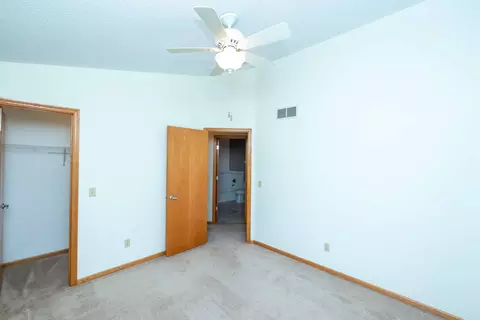Bedroom - 973 Wildflower Ct, Eagan, MN 55123 photo 4 of 6
