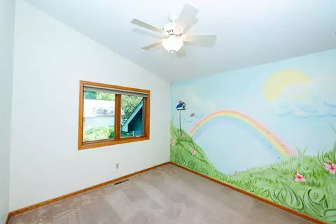 Bedroom - 973 Wildflower Ct, Eagan, MN 55123 photo 3 of 6