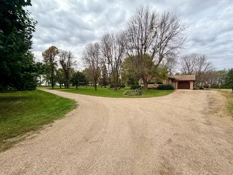 20315 Us Highway 59, Worthington, MN 56187