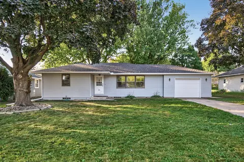 139 Elm St E, Norwood Young America, MN 55368