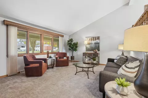 15 Morningside Rd, Saint Cloud, MN 56303