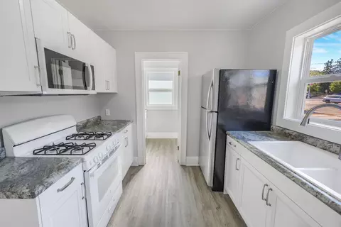 Kitchen - 921 7th Ave S, Saint Cloud, MN 56301 photo 1 of 2