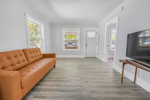 Living - 921 7th Ave S, Saint Cloud, MN 56301 photo 1 of 2
