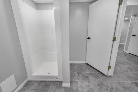 Bath - 921 7th Ave S, Saint Cloud, MN 56301 photo 4 of 4