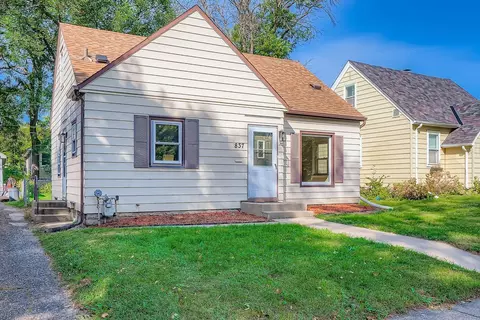 837 Bidwell St, West Saint Paul, MN 55118
