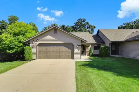 676 Hi Park Ave, Red Wing, MN 55066