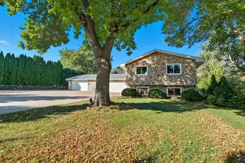 6391 Centerville Rd, Lino Lakes, MN 55038