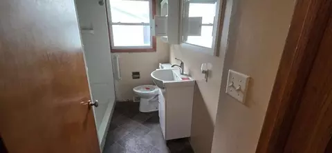 Bath - 102 Deschepper St, Marshall, MN 56258 photo 1 of 1