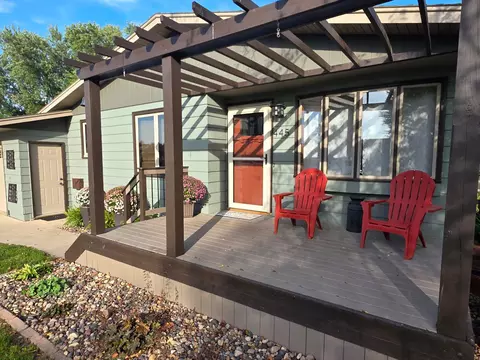 Exterior - 445 6th St SW, Plainview, MN 55964 photo 5 of 14