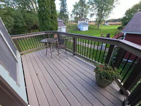 Exterior - 445 6th St SW, Plainview, MN 55964 photo 10 of 14