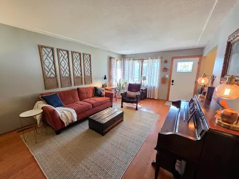 Living - 445 6th St SW, Plainview, MN 55964 photo 1 of 6