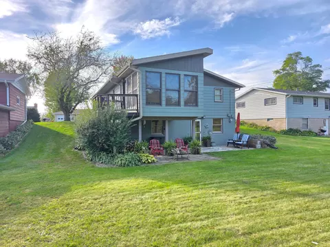 Exterior - 445 6th St SW, Plainview, MN 55964 photo 7 of 14