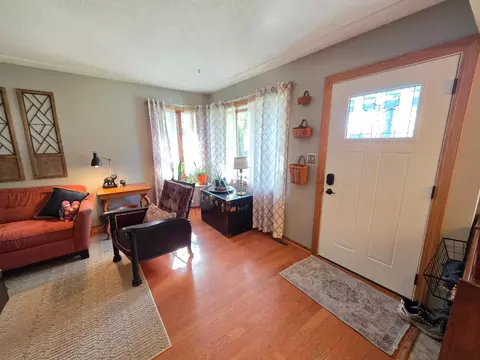 Entry Way - 445 6th St SW, Plainview, MN 55964 photo 1 of 1