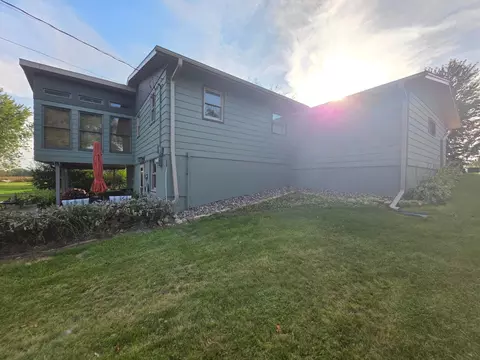 Exterior - 445 6th St SW, Plainview, MN 55964 photo 12 of 14