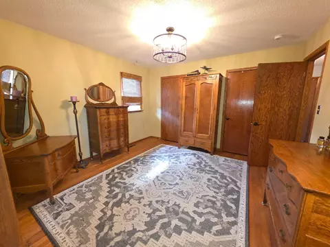 Bedroom - 445 6th St SW, Plainview, MN 55964 photo 2 of 10