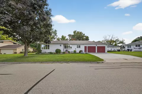 207 W Clay St, Lake City, MN 55041