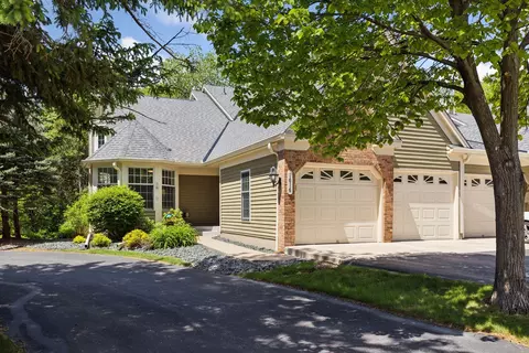 1616 Wexford Way, Woodbury, MN 55125