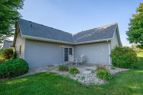 Exterior - 2946 9th Ave SE, Willmar, MN 56201 photo 7 of 10