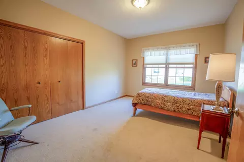 Bedroom - 2946 9th Ave SE, Willmar, MN 56201 photo 6 of 6