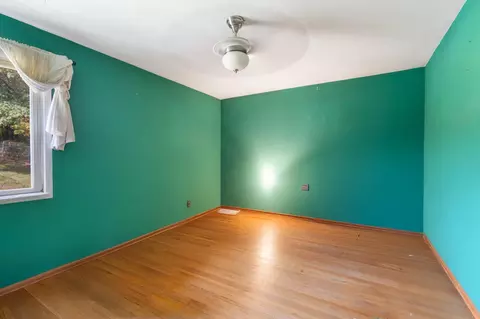 Bedroom - 441 Kenilworth Ave, Duluth, MN 55803 photo 1 of 4