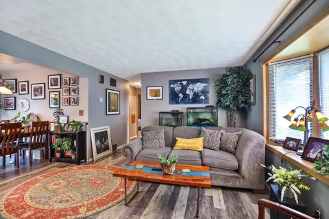 Living - 1001 15th St SW, Austin, MN 55912 photo 1 of 4