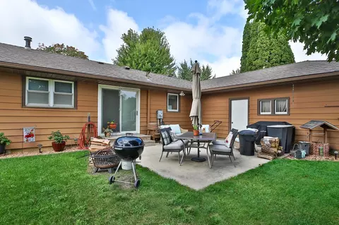 Exterior - 1001 15th St SW, Austin, MN 55912 photo 13 of 16