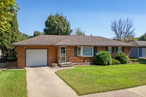 Exterior - 1001 15th St SW, Austin, MN 55912 photo 2 of 16