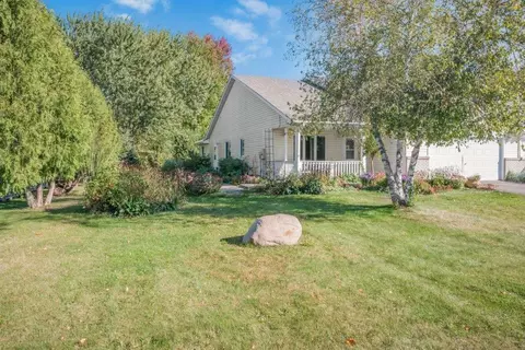Exterior - 1047 3rd Ave NE, Milaca, MN 56353 photo 7 of 9